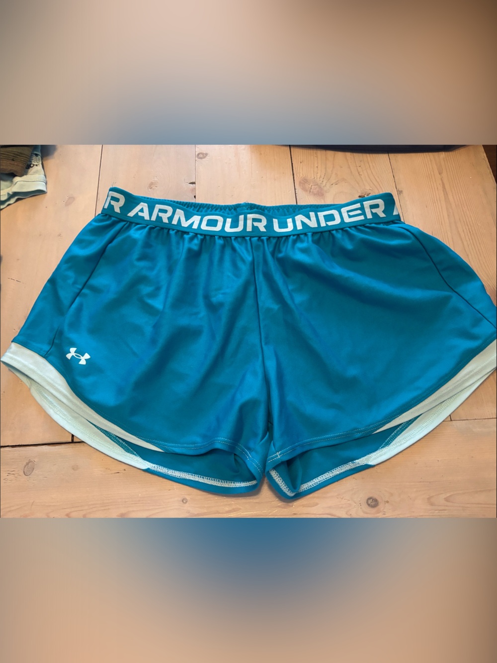 Under Armour Teal and White Women's Performance Shorts size Large